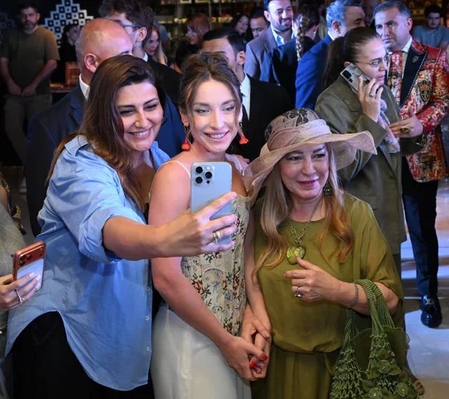 Azərbaycan Milli Xalça Muzeyində "Zamanın naxışları" moda nümayişi təşkil olunub - FOTO