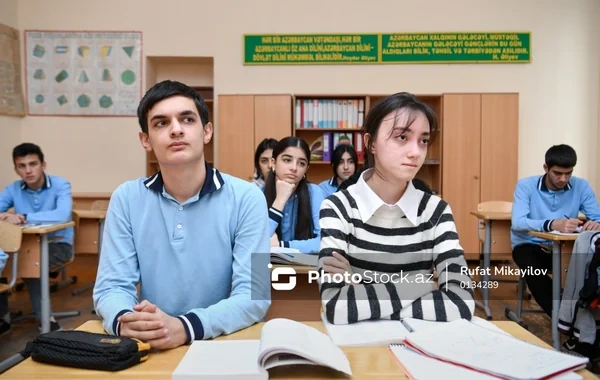 Dövlət məktəblərində xarici dildə təhsil almaq istəyənlərin NƏZƏRİNƏ