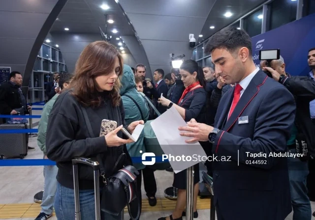 Gürcüstana səfər etmək istəyənlərin NƏZƏRİNƏ: Bakı-Tbilisi qatarında sərnişin tutumu artırılır - FOTO