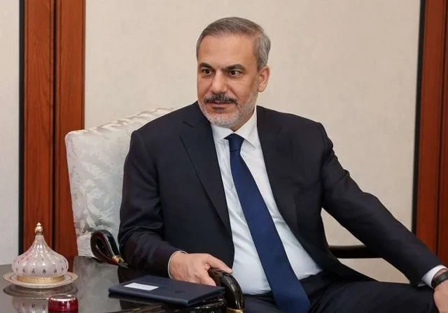 Körfəz ölkələri iki od arasında - Regionda uzunmüddətli müharibə olacaq?