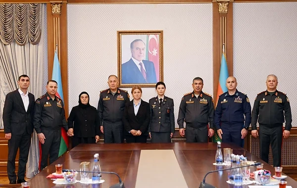 Milli qəhrəmanlarımızın ailələlərinə medallar təqdim olundu - FOTO