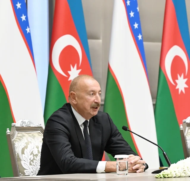 Azərbaycan və Özbəkistan prezidentləri mətbuata bəyanatlarla çıxış ediblər - FOTO