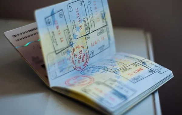 Dünyanın ən güclü 10 pasportu - SİYAHI