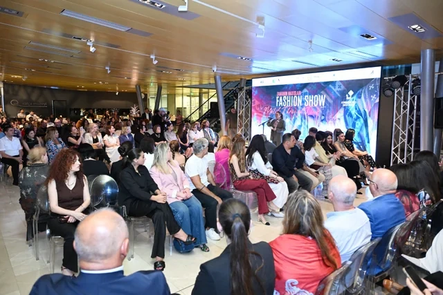 Azərbaycan Milli Xalça Muzeyində "Zamanın naxışları" moda nümayişi təşkil olunub - FOTO