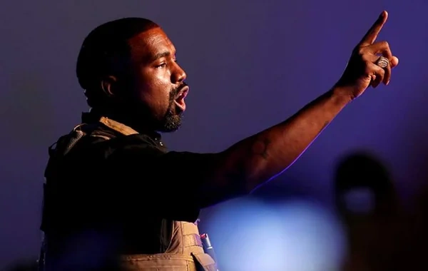Reper Kanye Uest məhkəməyə verildi
