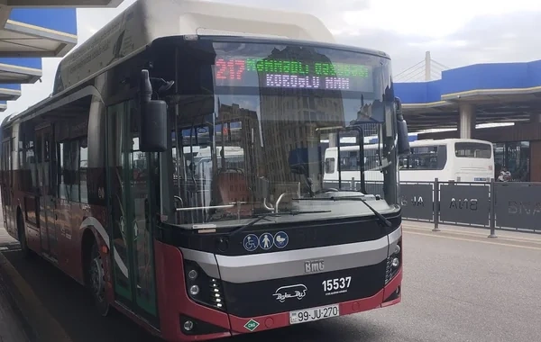 Məmmədli sakinlərinin nəqliyyat PROBLEMİ: "Avtobuslar kəndə girmir"