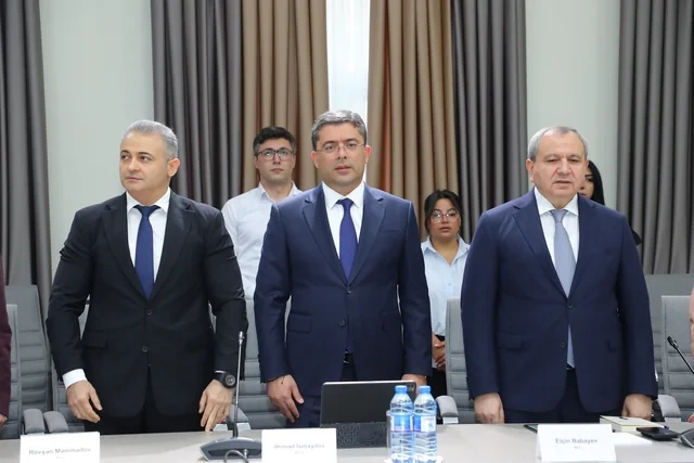 "Azərsun Holdinq"in dəstəyi ilə "Mediada Azərbaycan dili" kitabı nəşr olunub