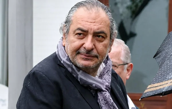 Məşhur türkiyəli teleaparıcı Reha Muhtar xəstəxanaya yerləşdirildi - FOTO