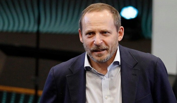 Arkadi Voloj Rusiya vətəndaşlığından imtina etdi
