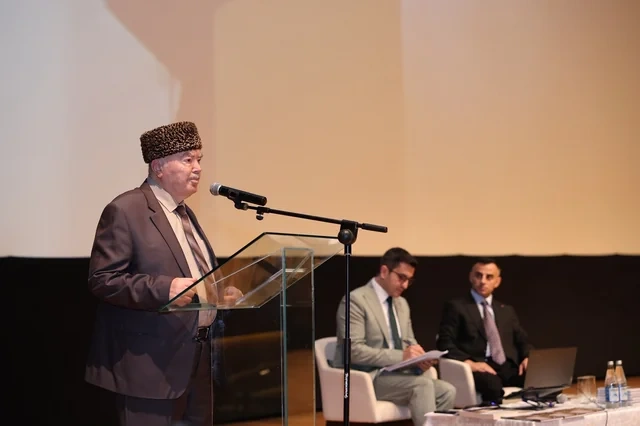 Yazıçı-publisist Aydın Tağıyevin kitabının təqdimatı olub - FOTO