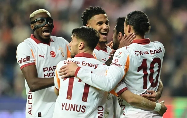 Türkiyə Superliqası: "Qalatasaray" səfərdən darmadağınla qayıdır