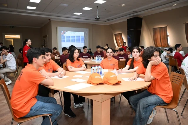 "Zəkaların mübarizəsi II" olimpiadasının final mərhələsi keçirilib - FOTO
