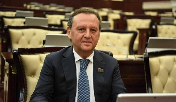 Qətiyyətli Lider!