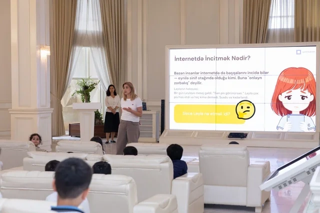 "AzInTelecom" uşaqlar üçün rəqəmsal təhlükəsizlik sessiyası keçirib