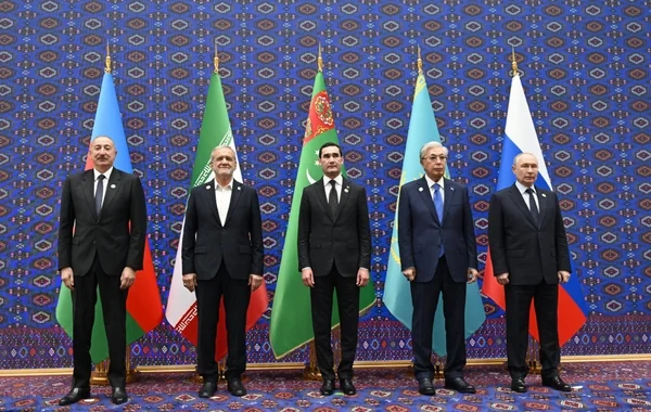 Türkmənbaşı şəhərində Xəzər Ekoloji Sammitinin geniş tərkibdə iclası keçirilib - Foto