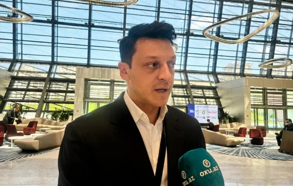 Mesut Özil Azərbaycan futbolundan danışdı: "Böyük sürpriz oldu" - EKSKLÜZİV
