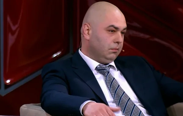 Jirinovskinin nikahdankənar oğlu atalığın müəyyənləşdirilməsi üçün məhkəməyə müraciət etdi