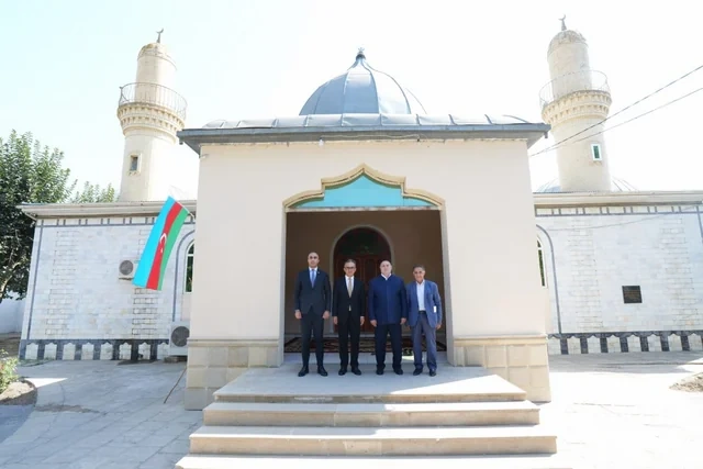 Ramin Məmmədov Biləsuvarda iki məscidi ziyarət edib - FOTO