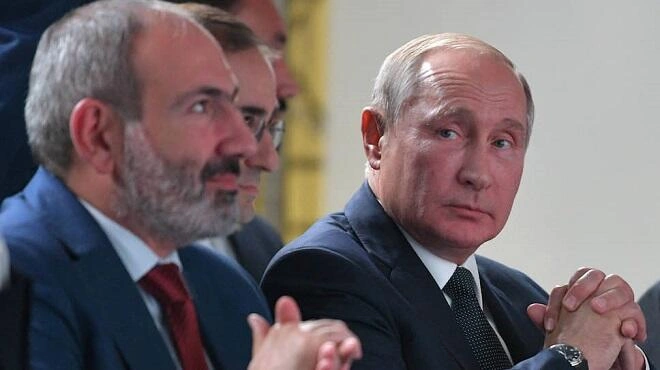 Paşinyandan Putinə atmaca: O kiminlə danışırdı?