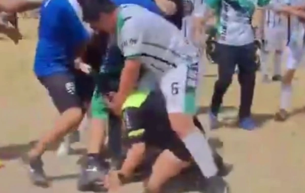 Argentinada 20 yaşlı qadın hakim futbol matçından sonra döyüldü