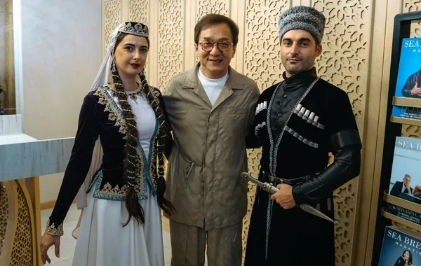 Ceki Çanın Azərbaycandakı film çəkilişləri başa çatdı - FOTO