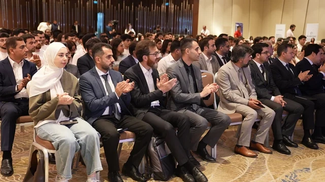 Rəşad Həsənov: "Sənayenin ehtiyaclarına uyğun kadr hazırlığını təşviq edən "Hire and Train" modeli tətbiq olunur"