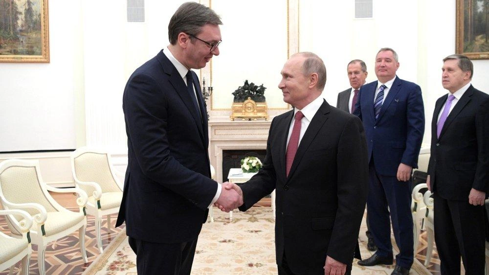 Putin Vuçiçlə danışdı