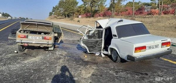 Xaçmazda ağır qəza: 3 nəfər xəsarət aldı