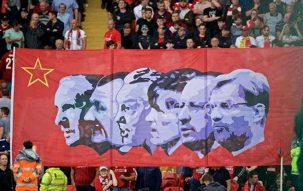 "Liverpul"un əfsanəvi siması xərçənglə mübarizə aparır - FOTO