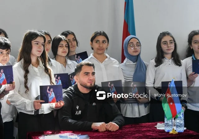 "Uğura gedən yol uğursuzluqdan başlayır": Üçqat dünya çempionundan gənclərə tövsiyələr