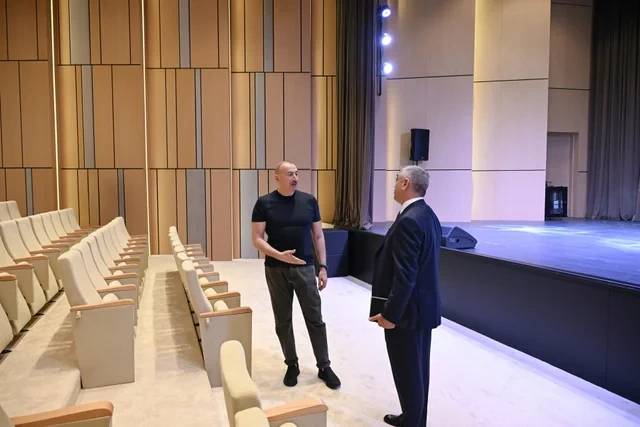 Prezident İlham Əliyev Xankəndidə əsaslı şəkildə yenidən qurulmuş Mədəniyyət Mərkəzinin açılışında iştirak edib