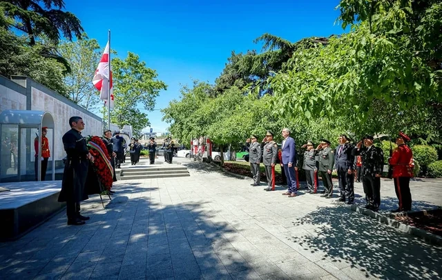 Azərbaycan və Gürcüstan müdafiə nazirləri görüşüb - FOTO
