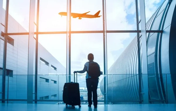 Aviabiletlər bahalaşır: Səyahətçiləri çətin il gözləyir