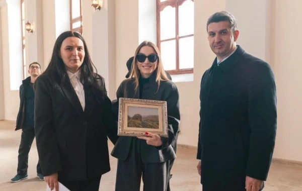 Alyona Əliyeva Müqəddəs İohann lüteran kilsəsindən paylaşım edib