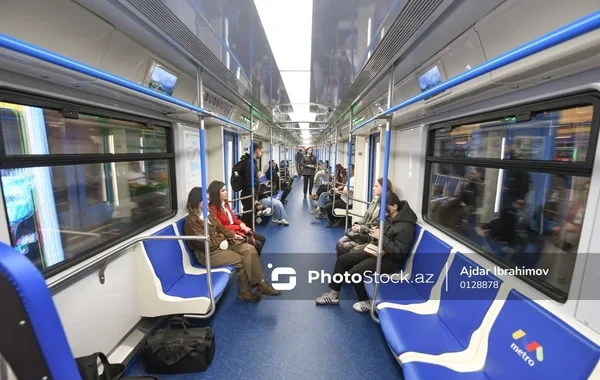 Metrodan istifadə edənlərə ŞAD XƏBƏR