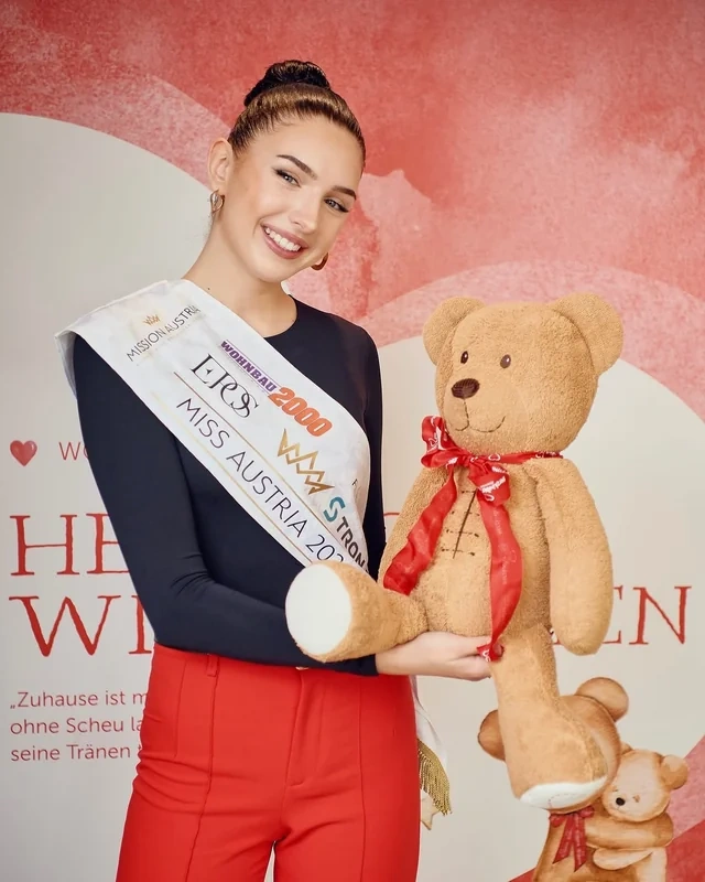 Sonuncu "Miss Avstriya" müsabiqəsinin qalibi 22 yaşında vəfat etdi - FOTO