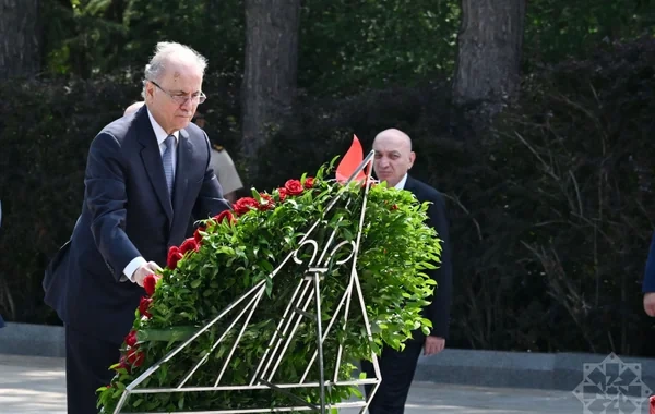 Fələstin dövlətinin baş naziri Fəxri xiyabanı ziyarət edib - FOTO
