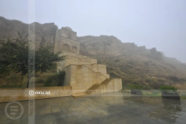 Qobustanda yeddi əsrlik sirli məzar - Foto