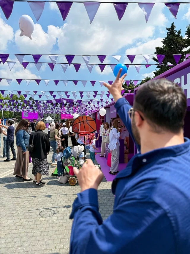 "Olifest" Bakını gözəllik, musiqi və hədiyyə meydanına çevirdi
