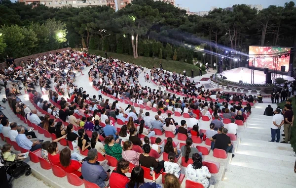 Xətai rayonunda Beynəlxalq Azərbaycan Muğamı və Musiqisi Günü münasibətilə konsert təşkil olunub