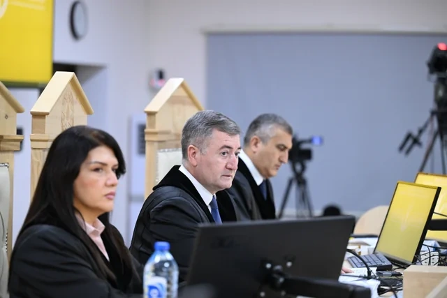 Ermənistan vətəndaşlarının şikayətləri üzrə apellyasiya məhkəməsində təqsirləndirilən şəxslərin vəsatətlərinə baxılıb - FOTO
