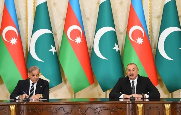 Şahbaz Şərif İlham Əliyevə zəng etdi, İranın Azərbaycana hücumunu qınadı