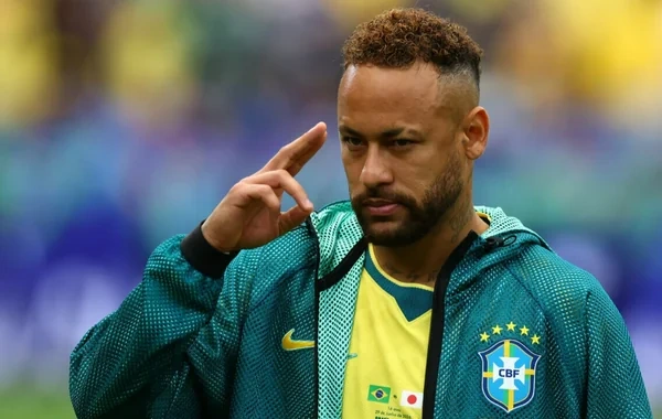 Neymar yaşıl meydanlarla vidalaşmağa hazırlaşır