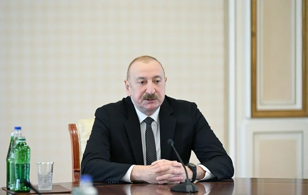 Azərbaycan və Qırğızıstan prezidentləri mətbuata bəyanatlarla çıxış ediblər
