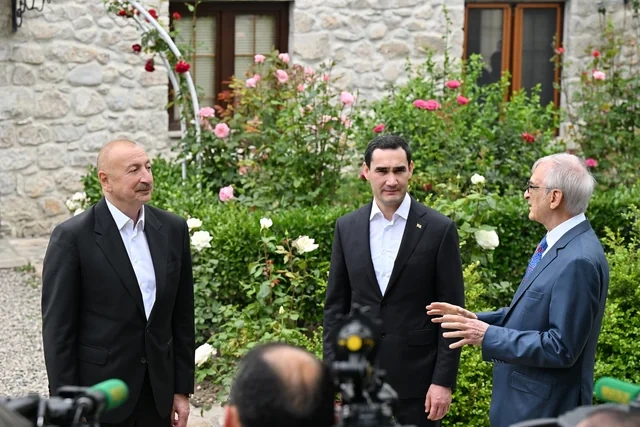 İlham Əliyev və Sərdar Berdiməhəmmədov Şuşada Bülbülün ev-muzeyində olublar - FOTO