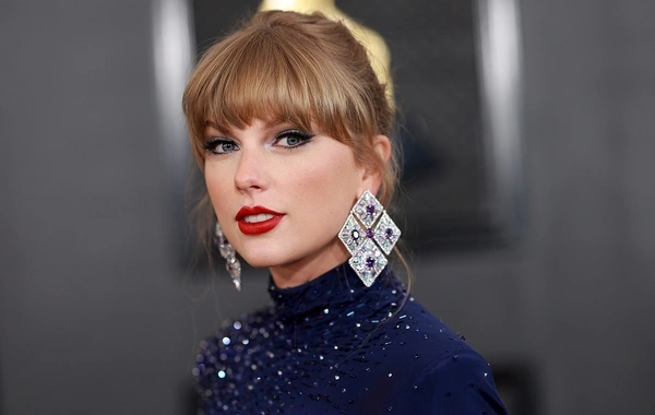 KİV: Teylor Svift toyunu istədiyi tarixdə keçirmək üçün digər gəlinə rüşvət verib