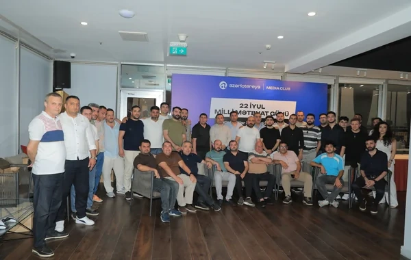 "Azərlotereya" jurnalistlər arasında "FC 26" çempionatı keçirdi