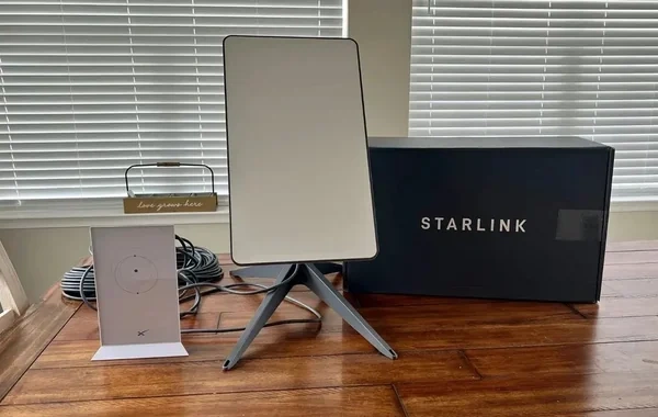 İranda yüzlərlə "Starlink" terminalı ələ keçirildi