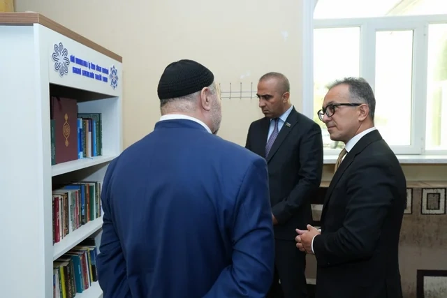 Ramin Məmmədov Biləsuvarda iki məscidi ziyarət edib - FOTO