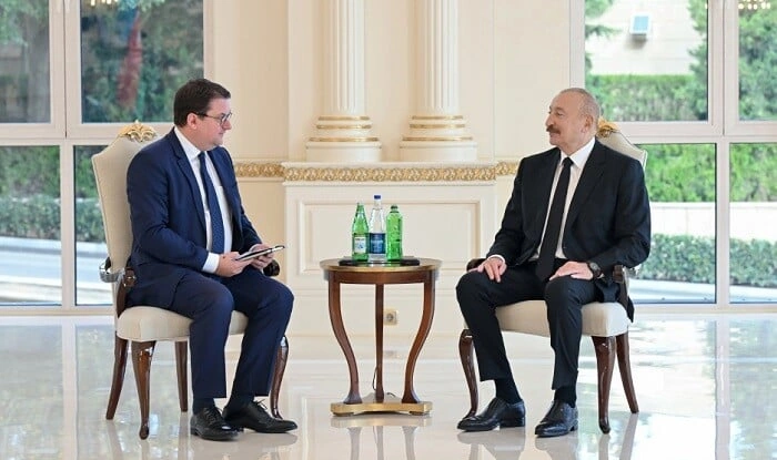 Prezidentlə görüşdə Azərbaycan dilində danışdı - Foto